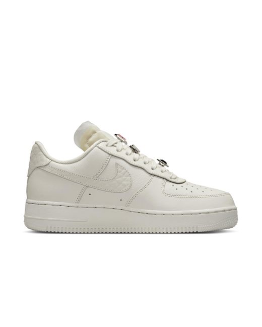 Chaussure Air Force 1 Low Premium Pour Femme Nike en coloris White