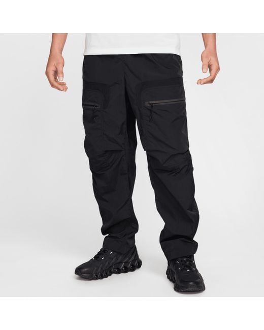 mens nike woven cargo pants
