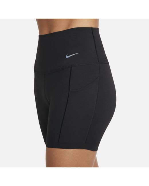 Shorts da ciclista 13 cm a vita alta e sostegno medio con tasche universa di Nike in Black