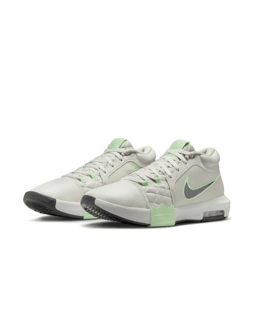 Nike White Lebron Witness Viii Basketball Shoes for men