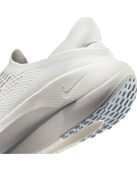Nike White Reina Easyon Shoes