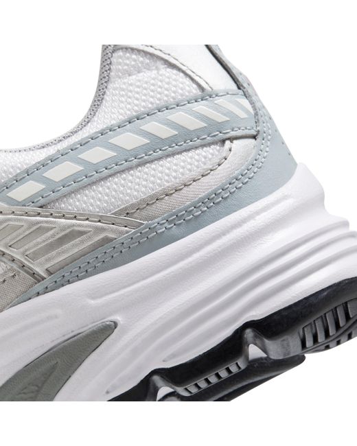 Nike White Initiator Shoes