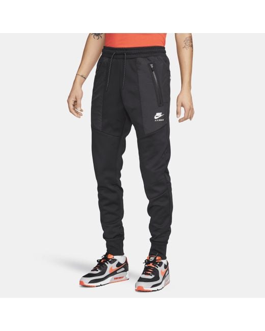 Black nike hotsell air max joggers