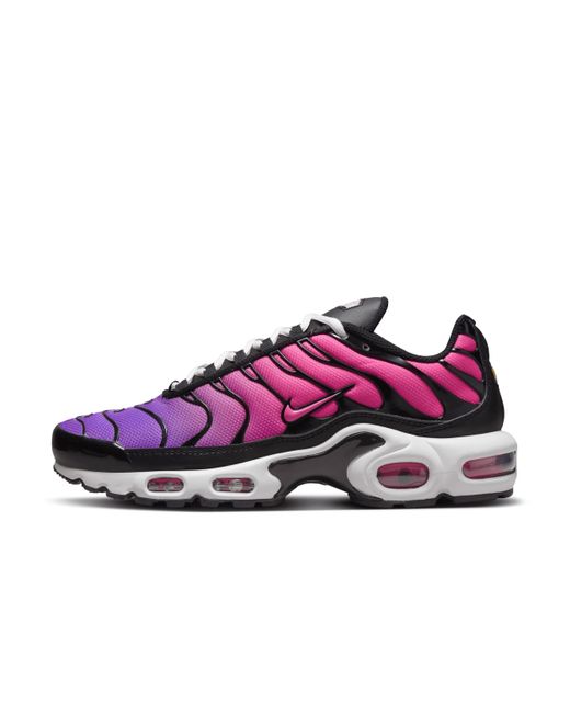 black and purple air max plus