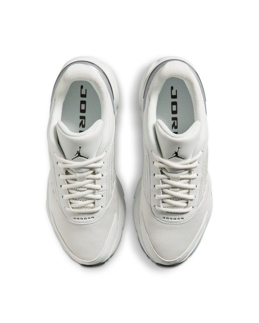 Nike White Trunner Flow Shoes