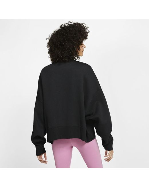 nike essentials collection fleece crew