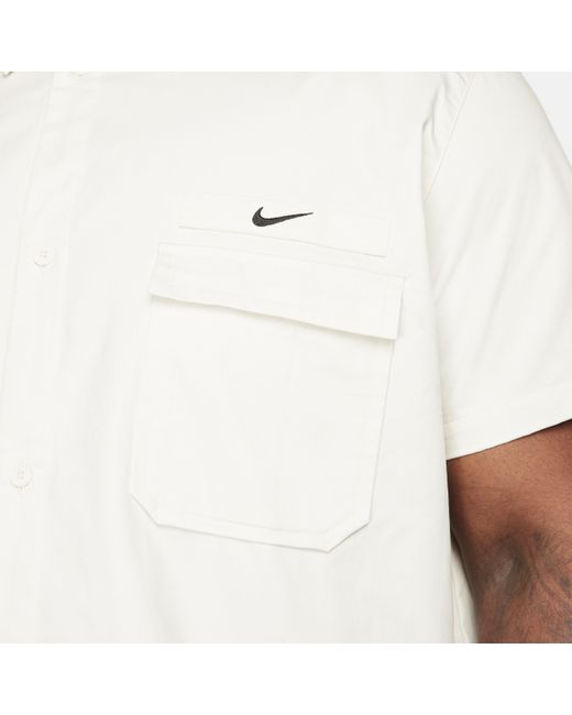 Nike Life Men's Long-Sleeve Oxford Button-Down Shirt. Nike BG