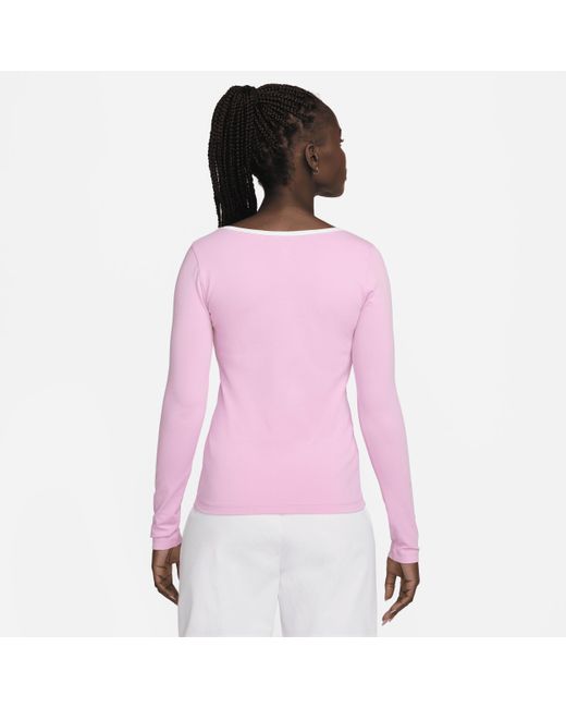 Maglia a manica lunga con collo squadrato sportswear di Nike in Pink