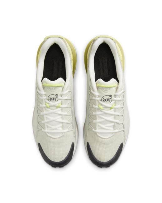 Scarpa air max pulse roam di Nike in White da Uomo