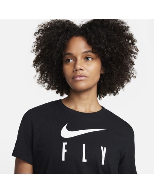 T-shirt con grafica dri-fit swoosh fly di Nike in Black