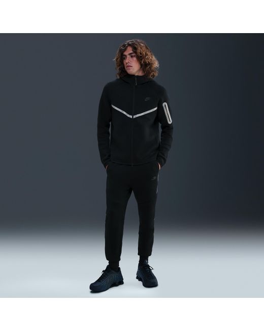 Nike Tech Fleece Jogger Pants With Reflective Accents in Black for