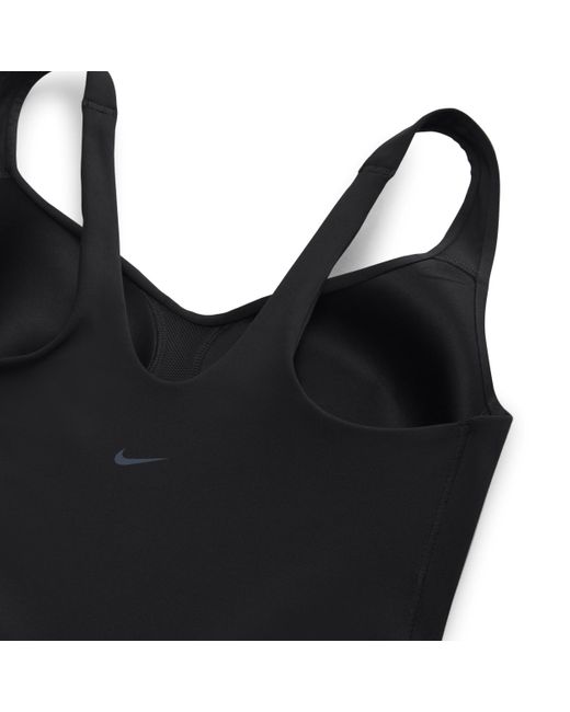 Nike Alate Tanktop Met Padded Sport-bh En Medium Ondersteuning in het Black
