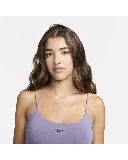 Nike Sportswear Chill Knit Aansluitende Cami Tanktop in het Purple