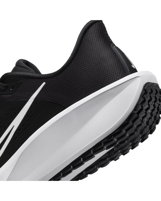 Nike Black Quest 6 Road Running Shoes for men
