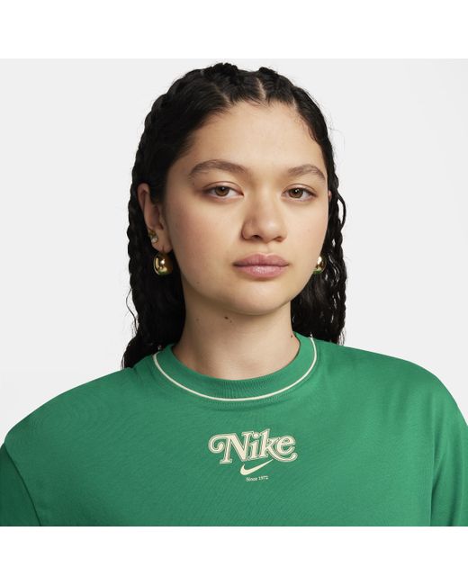 Nike Green Sportswear Cropped T-shirt Cotton