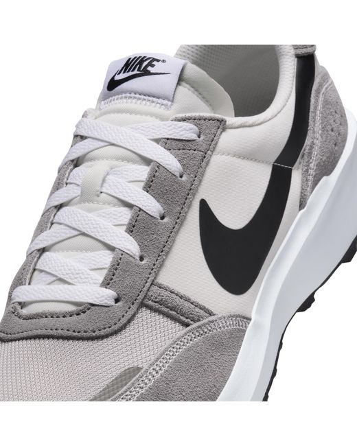 Nike White Waffle Nav Shoes for men