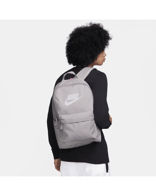 Nike Black Heritage Backpack (25l)