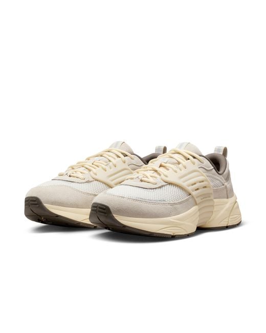 Nike White Trunner O/S Shoes for men