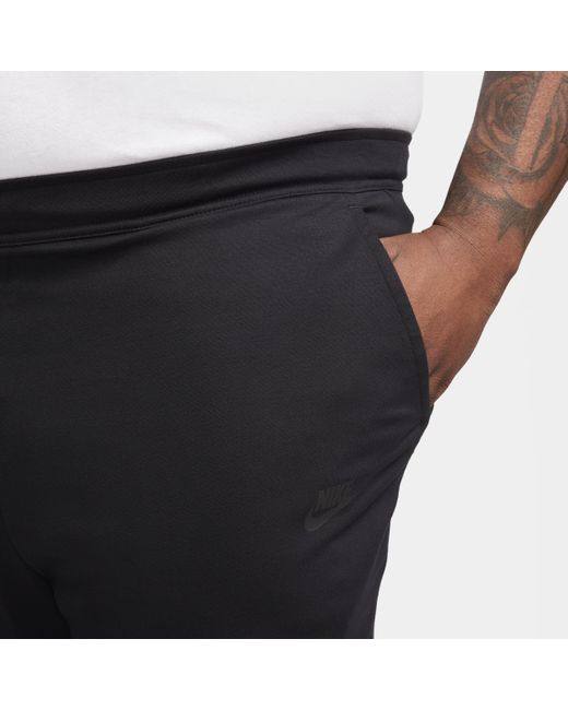 Nike Black Sportswear Tech Knit Lightweight Jogger Pants for men