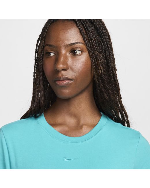 Nike Green Sportswear Chill Knit T-shirt