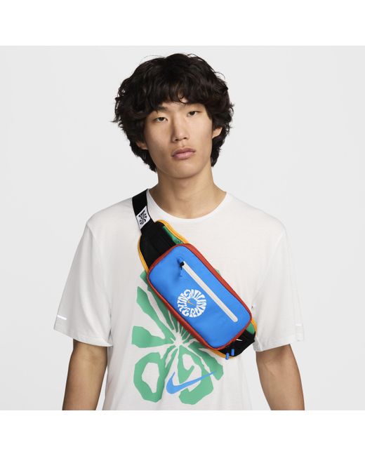 完売必須!☆Nike Running Crossbody Bag Nike Sportswear Essentials Crossbody Bag (1L). Nike.com
