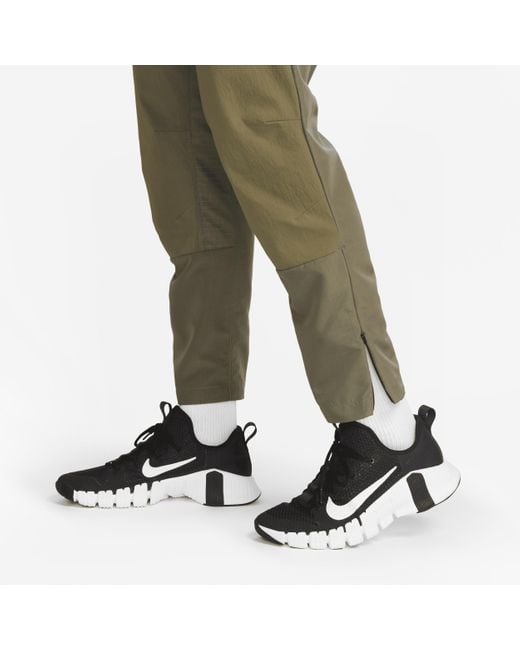 Nike Green A.p.s. Dri-fit Adv Woven Versatile Pants for men