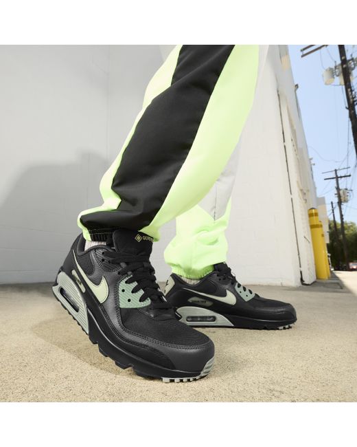 Nike Black Air Max 90 Gore-tex Shoes for men