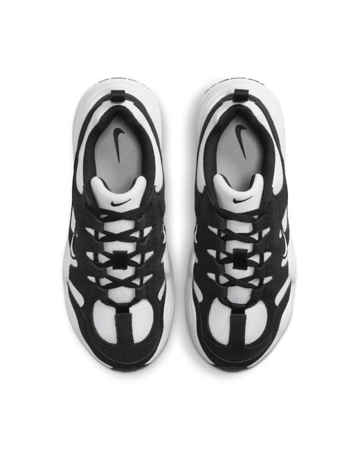 Scarpa tech hera di Nike in Gray