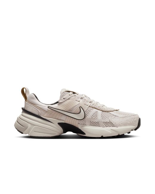 Nike White V2k Run Shoes