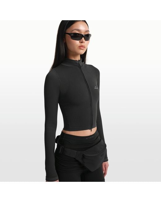 SKIMS NIKE カラビカ　BLACK Nike Skims Ribbed Seamless Cropped Full-Zip Jacket in Black | Lyst