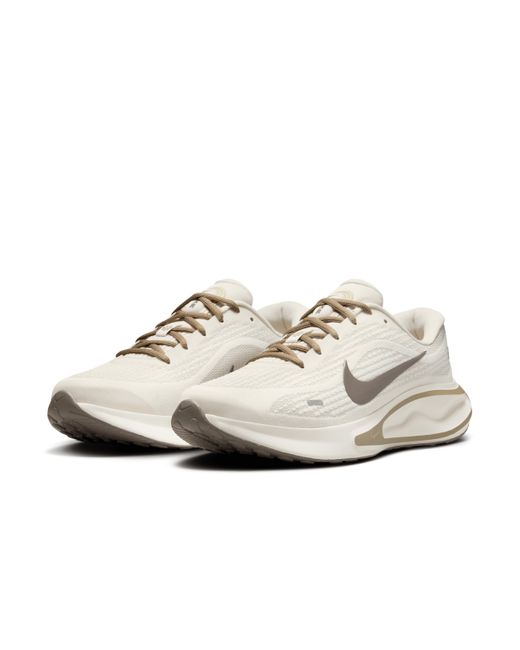 Nike White Journey Run Road Running Shoes for men