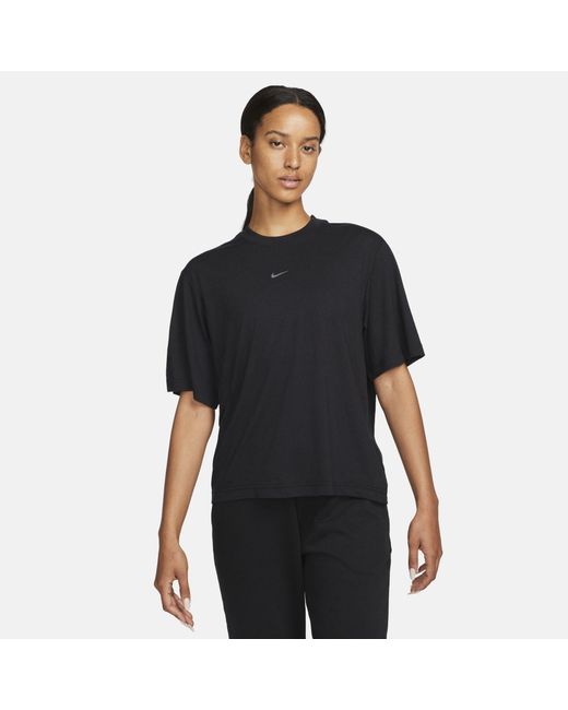 Nike Boxy T-shirt in Black | Lyst