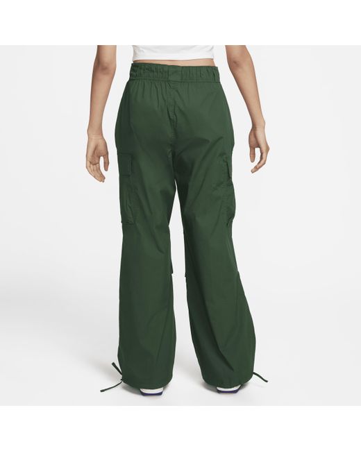 Pantaloni cargo ampi a vita alta in tessuto sportswear di Nike in Green