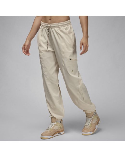 Pantaloni Tunnel Sport – Donna di Nike in Brown