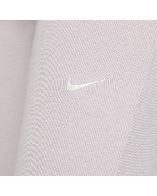 Nike Sportswear Chill Knit Strakke legging Met Wijd Uitlopende Pijpen En Mini-rib in het Purple
