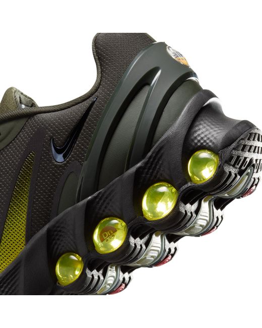 Nike Black Air Max Dn8 Shoes for men