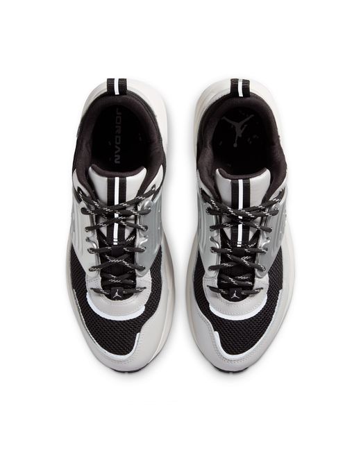 Nike Brown Trunner O/S Shoes for men