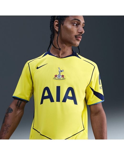 Nike Yellow Tottenham Hotspur 2025/26 Stadium Third Dri-Fit Total 90 Football Replica Shirt for men