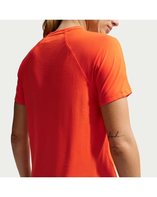 Nike Acg Dri-Fit Short-Sleeve Trail Running Top in Red | Lyst