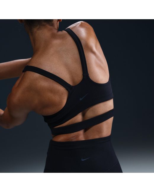 Nike Zenvy Rib Sport-Bh Met Vulling En Lichte Ondersteuning in het Black
