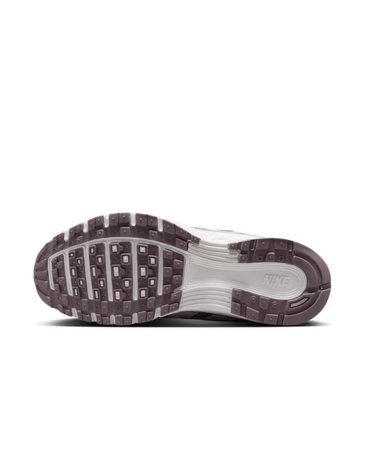 Scarpa P-6000 – Donna di Nike in White