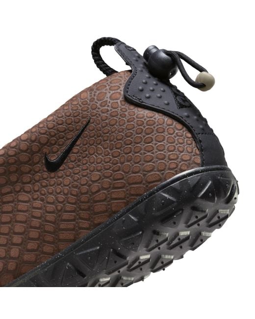 Nike Brown Acg Moc Premium Shoes for men