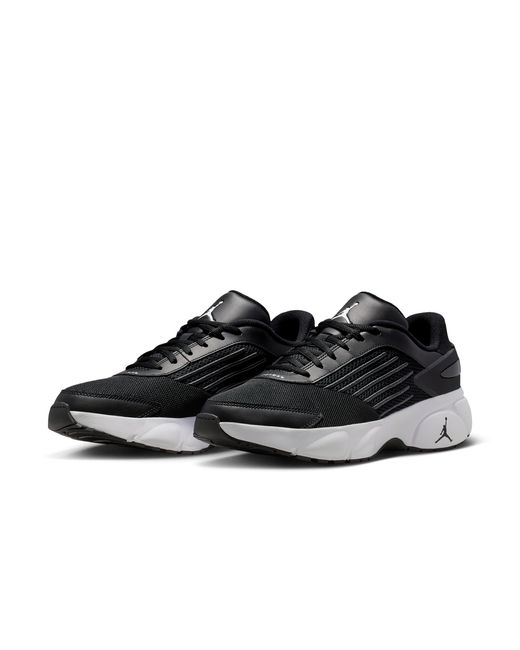 Nike Black Trunner Flow Shoes for men