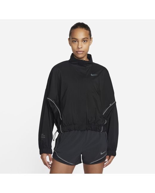 Nike Run Division Jacket in Black | Lyst UK