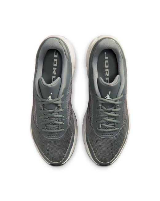 Nike Gray Trunner Flow Shoes for men