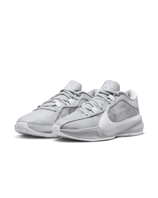 Nike Freak 5 (team) Basketball Shoes in Gray for Men | Lyst