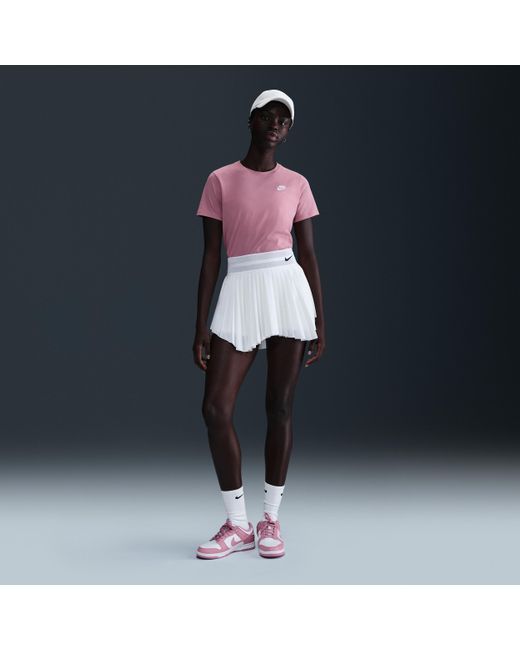 Nike Sportswear Club Essentials T-Shirt in Pink | Lyst UK
