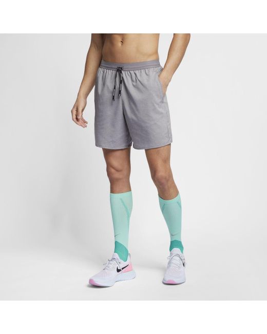 nike flex stride 7 inch