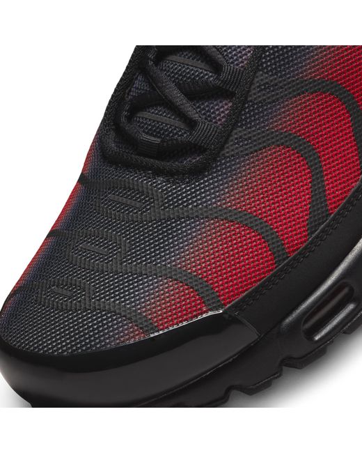 red and black air max plus men's