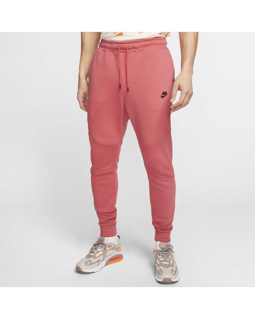Pantaloni jogger Sportswear Tech Fleece di Nike in Red da Uomo